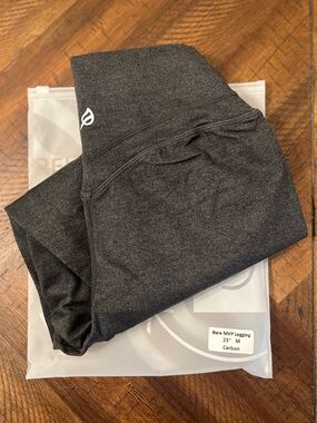 Brand new MVP Leggings in Carbon (Dark Gray)